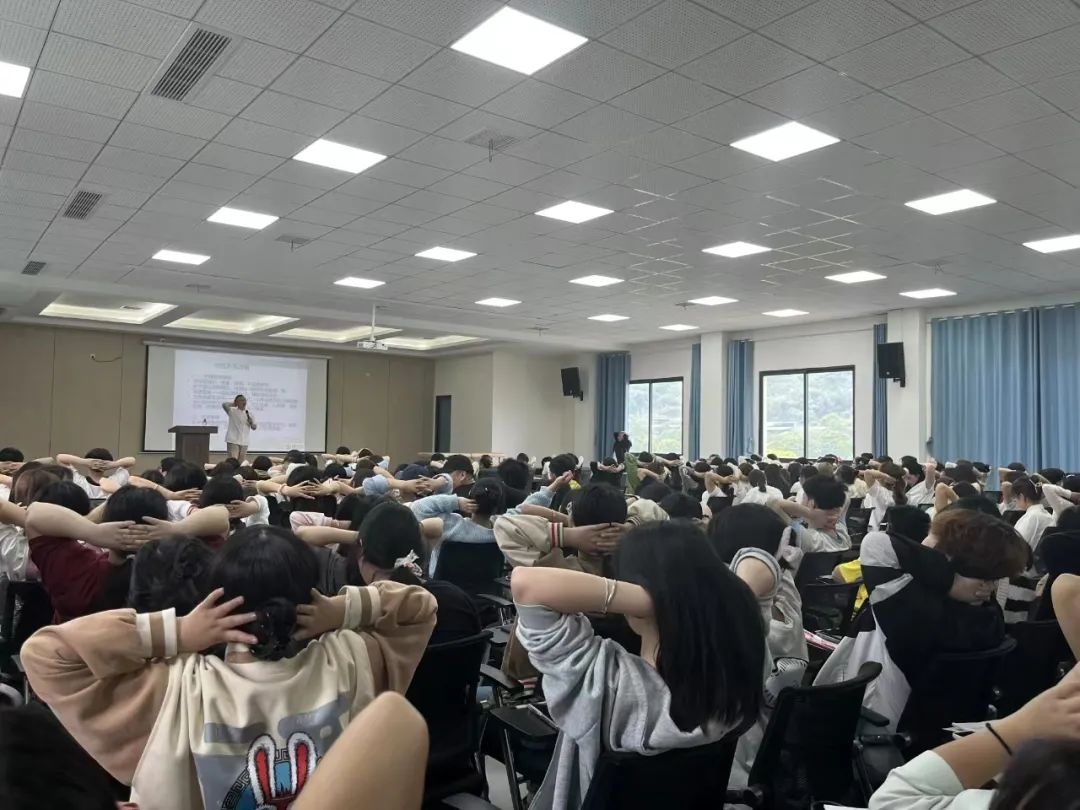 1716718785568803.jpg 1716718785568803.jpg